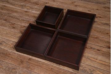 アンティーク家具　和製アンティーク　唐木　花鳥模様の彫りが華やかな飾り棚(収納棚、茶棚)