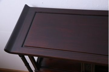 アンティーク家具　和製アンティーク　唐木　花鳥模様の彫りが華やかな飾り棚(収納棚、茶棚)