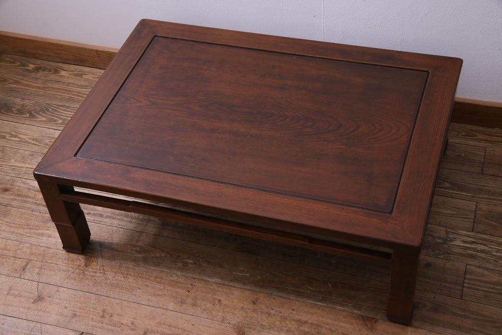 アンティーク家具　和製アンティーク　総ケヤキ材　幕板のデザインが素敵な座卓(ローテーブル、センターテーブル)