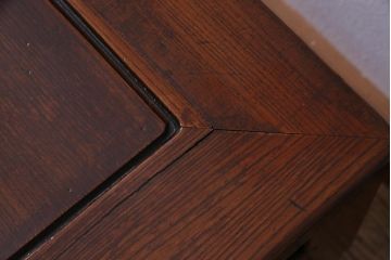 アンティーク家具　和製アンティーク　総ケヤキ材　幕板のデザインが素敵な座卓(ローテーブル、センターテーブル)