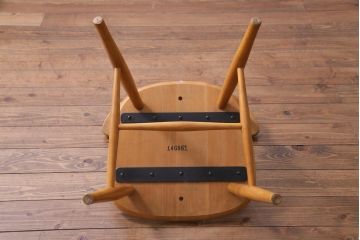ヴィンテージ家具　ビンテージ　飛騨産業　キツツキ　明るい色味で空間をぱっと明るくしてくれるブナ材アームチェア(2)