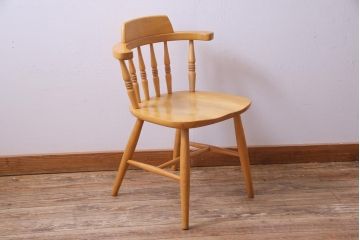 ヴィンテージ家具　ビンテージ　飛騨産業　キツツキ　明るい色味で空間をぱっと明るくしてくれるブナ材アームチェア(2)