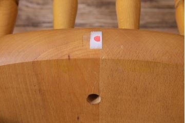 ヴィンテージ家具　ビンテージ　飛騨産業　キツツキ　明るい色味で空間をぱっと明るくしてくれるブナ材アームチェア(3)