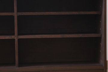 ラフジュ工房オリジナル　明治期　引き戸が趣添えるシンプルな収納棚(サイドボード)