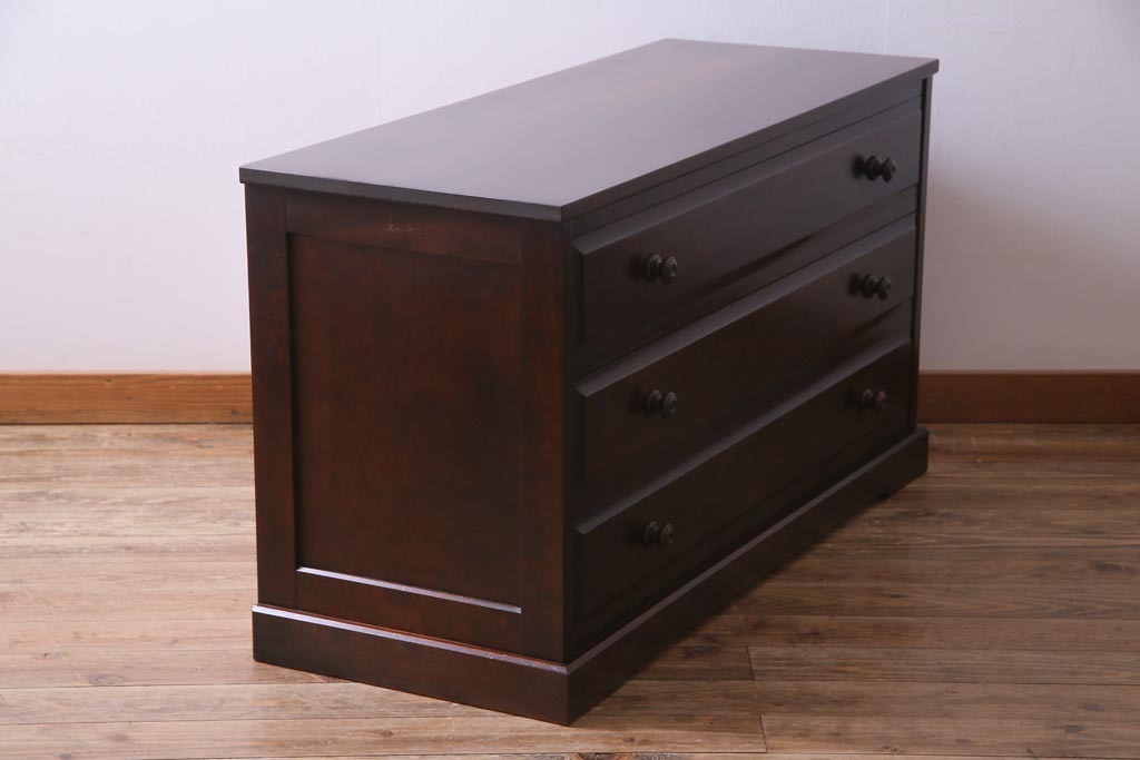 中古　北海道民芸家具　リメイク　シックな雰囲気漂うローチェスト(引き出し、テレビボード)