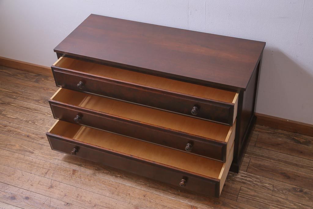 中古　北海道民芸家具　リメイク　シックな雰囲気漂うローチェスト(引き出し、テレビボード)