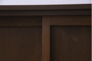 ラフジュ工房オリジナル　扉の意匠が目を惹く古い建具を使ったリメイク戸棚(ローボード、収納棚)