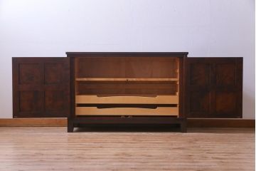 中古　北海道民芸家具　リメイク　シックな印象のローボード(収納棚、リビングボード)