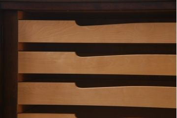 中古　北海道民芸家具　リメイク　シックな印象のローボード(収納棚、リビングボード)