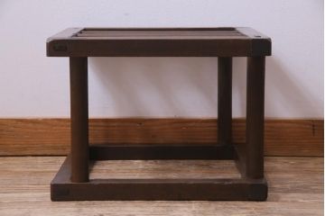 アンティーク雑貨　和製アンティーク　昔懐かしい雰囲気漂うこたつやぐら(炬燵櫓)