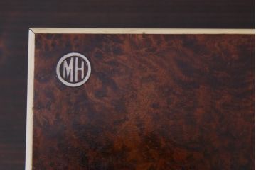 アンティーク雑貨　アメリカビンテージ　鳥眼杢　鹿角の意匠が目を引く脚付きシガーケース(ヒュミドール、葉巻入れ)