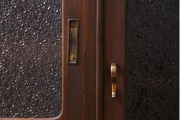 レトロ家具　和製アンティーク　リメイク　桐材　レトロな雰囲気満載のローボード(戸棚)