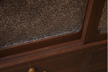 レトロ家具　和製アンティーク　リメイク　桐材　レトロな雰囲気満載のローボード(戸棚)