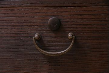 レトロ家具　和製アンティーク　リメイク　桐材　レトロな雰囲気満載のローボード(戸棚)(1)