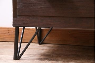 アンティーク家具　和製アンティーク　昭和期　深みのある木色が味わい深い脚付箪笥ローボード(ローチェスト、引き出し、時代箪笥)