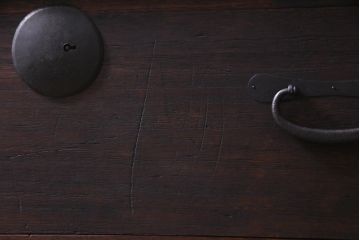 アンティーク家具　和製アンティーク　桐材　シンプルな丸金具のリメイク箪笥ローボード(チェスト、引き出し、和タンス、桐箪笥、桐たんす)