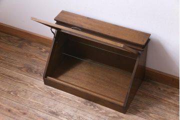 アンティーク家具　和製アンティーク　シンプルながらも上品さが漂うガラスケース(ショーケース、飾り棚)