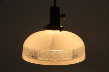 和製アンティーク　戦前　ガラスの模様が珍しい外切子電笠(天井照明、ペンダントライト)