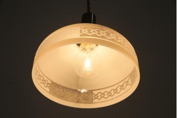 和製アンティーク　戦前　ガラスの模様が珍しい外切子電笠(天井照明、ペンダントライト)