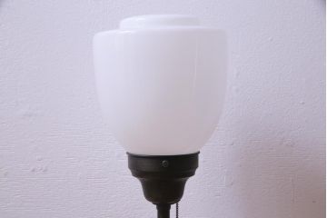 和製アンティーク　銅製支柱のシンプルなスタンドライト(照明)