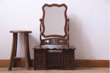 アンティーク家具　和製アンティーク　上手物!凝った意匠が空間を彩る華やかな鏡台