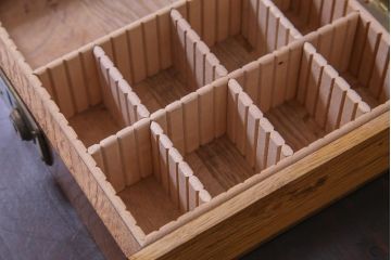 アンティーク雑貨　昭和レトロ　ナラ材　温かみのある質感が魅力の収納ボックス(小物入れ、スタンプ入れ)