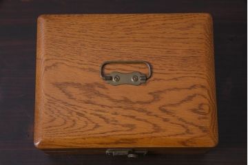 アンティーク雑貨　昭和レトロ　ナラ材　温かみのある質感が魅力の収納ボックス(小物入れ、スタンプ入れ)