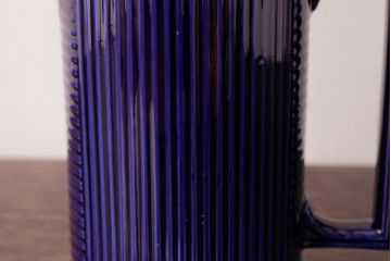 アンティーク雑貨　イギリスビンテージ　ELLGREAVE POTTERY(エルグリーブ・ポタリー)　濃い青色が目を引くジャグ(ピッチャー、水差し、洋食器)