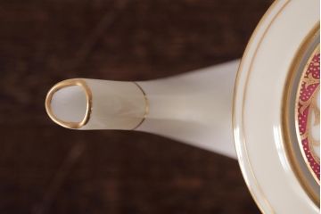 ノリタケ(Noritake、則武、日陶)　輸出用　マルキ印　金彩がエレガントなティーポット(茶器)