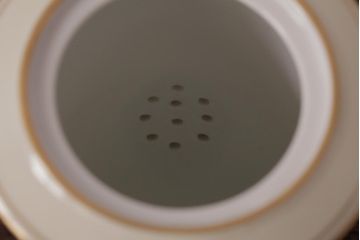 ノリタケ(Noritake、則武、日陶)　輸出用　マルキ印　金彩がエレガントなティーポット(茶器)