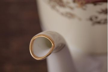 ノリタケ(Noritake、則武、日陶)　輸出用　マルキ印　金彩がエレガントなティーポット(茶器)