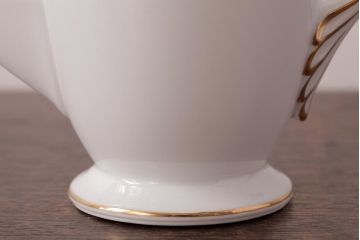 ノリタケ(Noritake、則武、日陶)　輸出用　マルキ印　金彩がエレガントなティーポット(茶器)