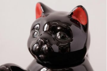 イギリス　ユニークで可愛らしい猫型ティーポット(茶器)