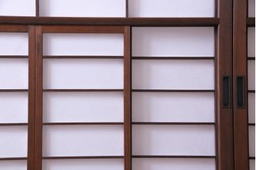 【商談品】昭和期　ガラス入り　小さな障子戸付きの雪見障子(猫間障子、引き戸、擦り上げ障子戸、擦上障子戸、建具)4枚組