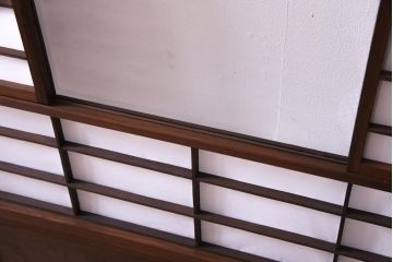 【商談品】昭和期　ガラス入り　小さな障子戸付きの雪見障子(猫間障子、引き戸、擦り上げ障子戸、擦上障子戸、建具)4枚組