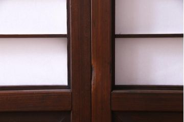 【商談品】昭和期　ガラス入り　小さな障子戸付きの雪見障子(猫間障子、引き戸、擦り上げ障子戸、擦上障子戸、建具)4枚組