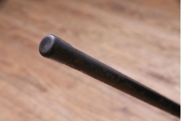 リメイク家具　古い鉄脚をリメイクした小振りなチェア(椅子、ダイニングチェア、ワークチェア)