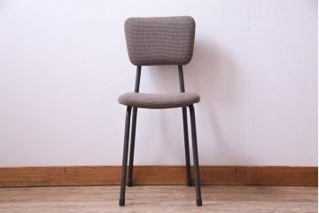 リメイク家具　古い鉄脚をリメイクした小振りなチェア(椅子、ダイニングチェア、ワークチェア)(1)