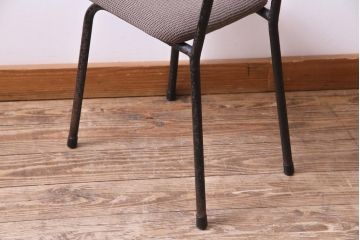 リメイク家具　古い鉄脚をリメイクした小振りなチェア(椅子、ダイニングチェア、ワークチェア)(1)