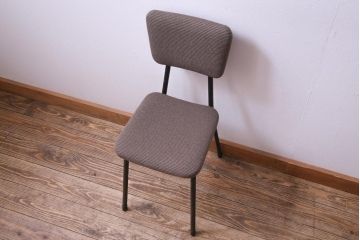 リメイク家具　古い鉄脚をリメイクした小振りなチェア(椅子、ダイニングチェア、ワークチェア)(2)