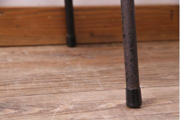 リメイク家具　古い鉄脚をリメイクした小振りなチェア(椅子、ダイニングチェア、ワークチェア)(2)