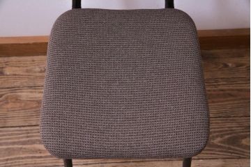 リメイク家具　古い鉄脚をリメイクした小振りなチェア(椅子、ダイニングチェア、ワークチェア)(3)
