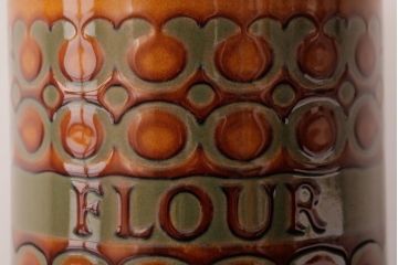 アンティーク雑貨　イギリスビンテージ　HORNSEA(ホーンジー)　BRONTE(ブロンテ)　キャニスター(保存容器)(1)