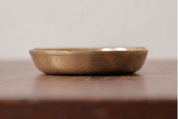 アンティーク雑貨　イギリスビンテージ　真鍮製　古着屋に置いてあるようなキャッシュトレイ(POCKET CHANGE)
