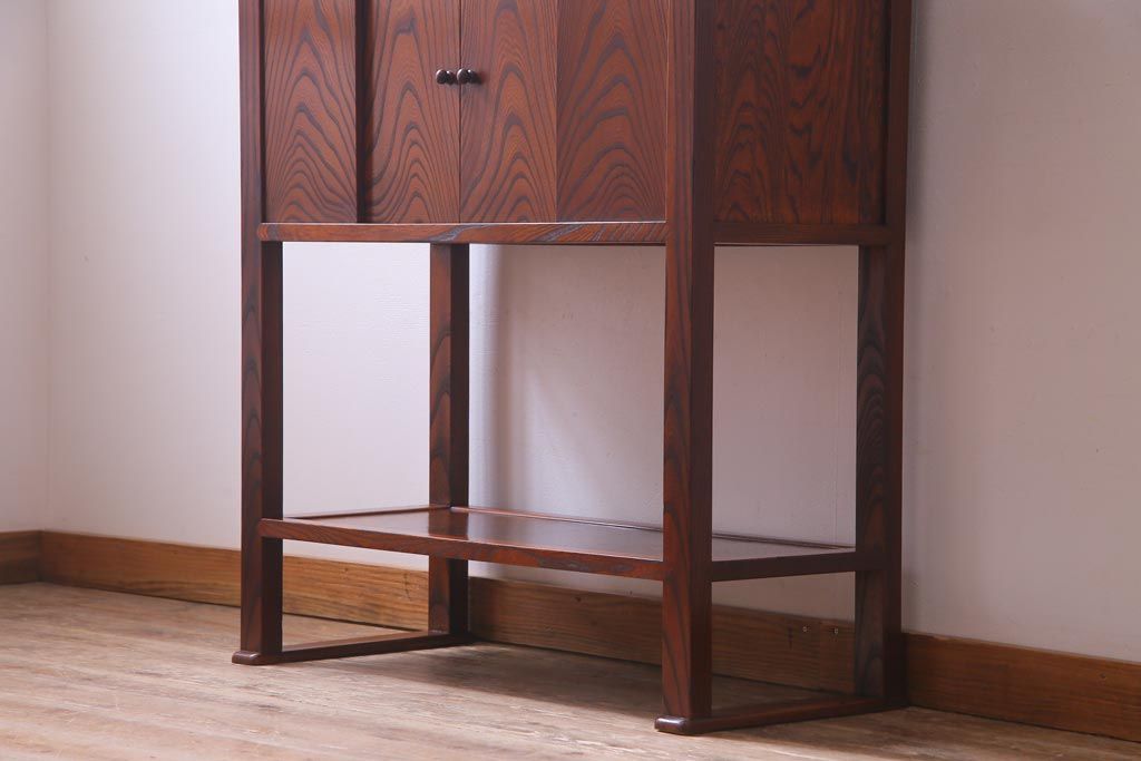 アンティーク家具　昭和期　ケヤキ材　迫力のある杢目が魅力的な朝鮮棚(飾り棚)