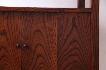 アンティーク家具　昭和期　ケヤキ材　迫力のある杢目が魅力的な朝鮮棚(飾り棚)