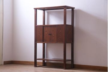 アンティーク家具　昭和期　ケヤキ材　迫力のある杢目が魅力的な朝鮮棚(飾り棚)