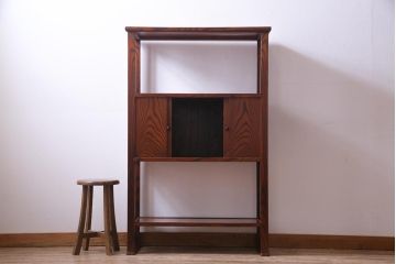 アンティーク家具　昭和期　ケヤキ材　迫力のある杢目が魅力的な朝鮮棚(飾り棚)