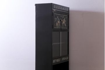中古　韓国　螺鈿細工　高級品　華やかな意匠が存在感を放つ飾り棚(収納棚)(定価約80万円)