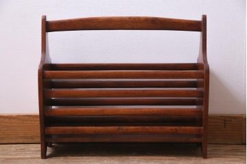 ビンテージ　民芸家具　樺材　なめらかな木肌が温もり感じるマガジンラック(本立て、収納)